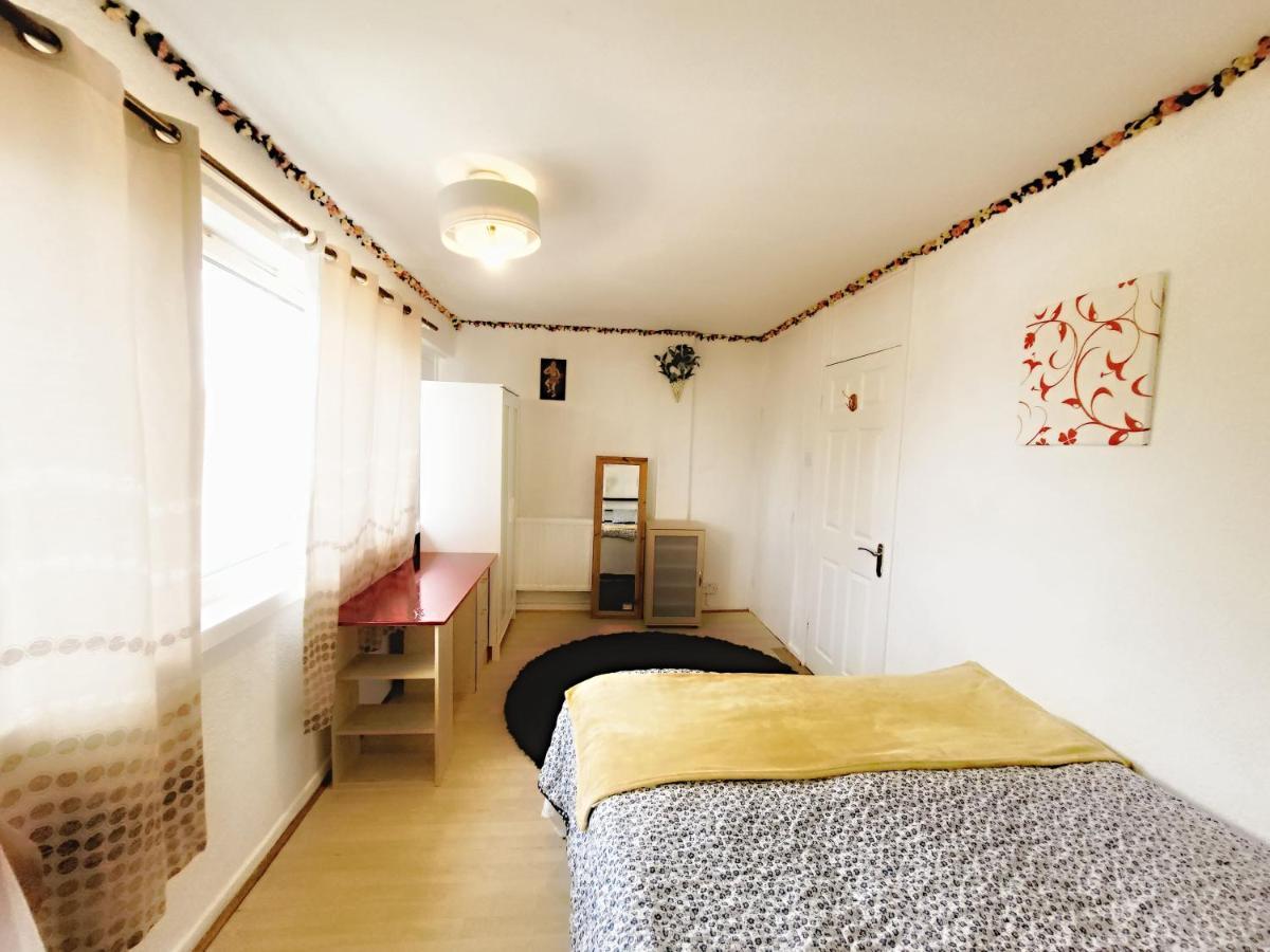 Privatunterkunft Excellent Double In Cheap Rate Around